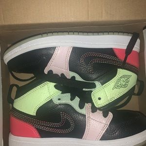 Girls Jordan sneaker